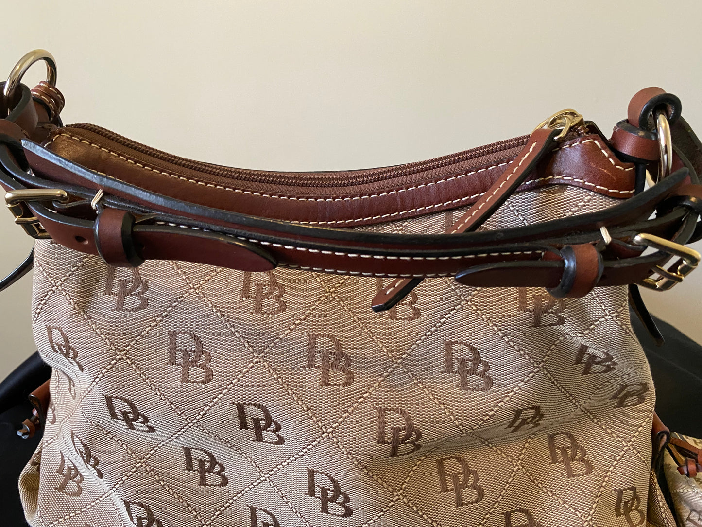 Dooney & Bourke Signature Monogram Shoulder Bag & Matching Mini Pouch – Classic Beige & Brown